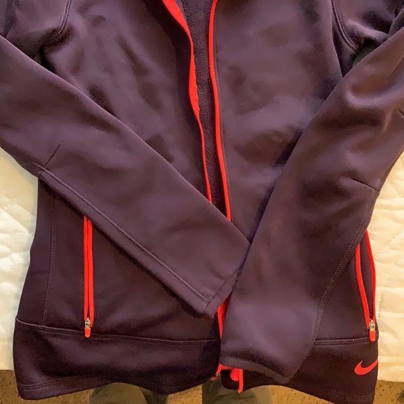 Nike Golf Jacket - Picture 2 of 4